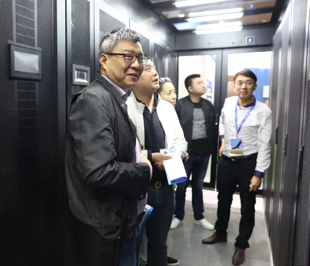 赢多多一体化数据中心机房